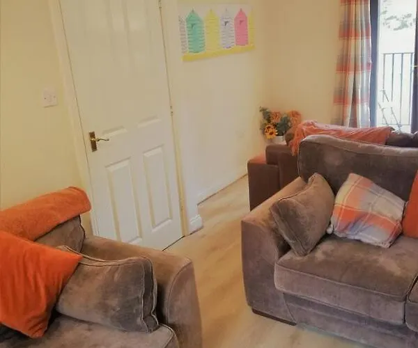 Riverside With Free Parking, Overlooking The River Esk Сasa de vacaciones