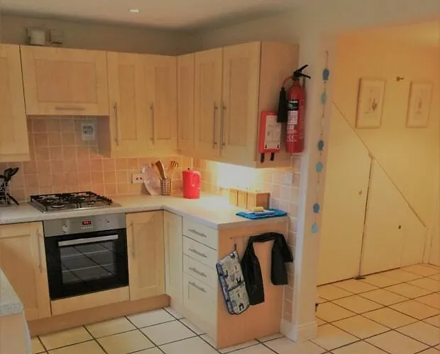 Riverside With Free Parking, Overlooking The River Esk Сasa de vacaciones *