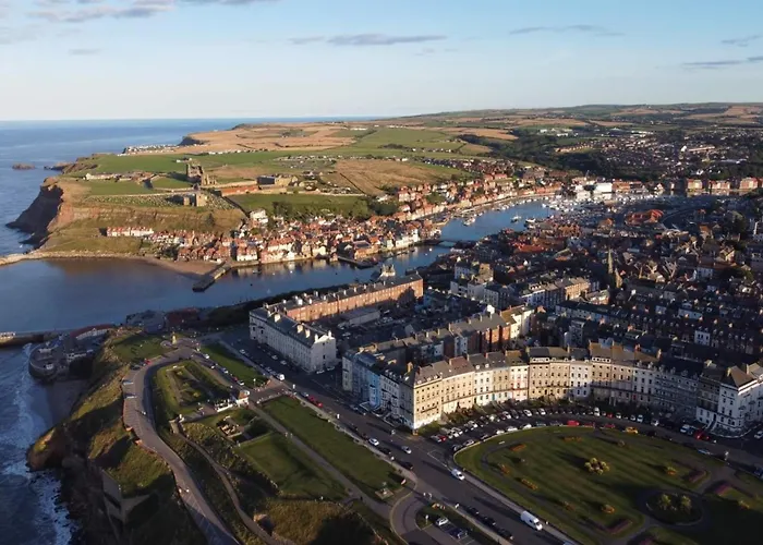Riverside With Free Parking, Overlooking The River Esk Сasa de vacaciones *