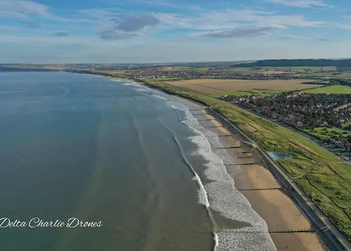 Сasa de vacaciones Riverside With Free Parking, Overlooking The River Esk